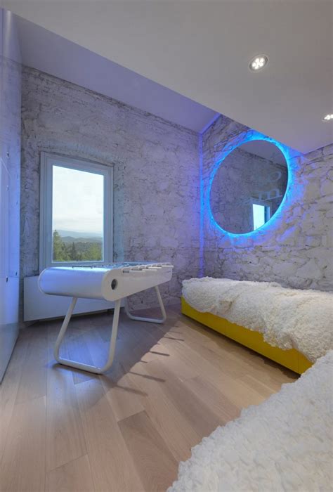 The House With View of The Future by Simone Micheli