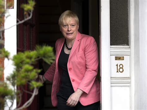 Angela Eagle Accuses Bbc Interviewer Of Pandering To Corbynista Meme During Iraq War