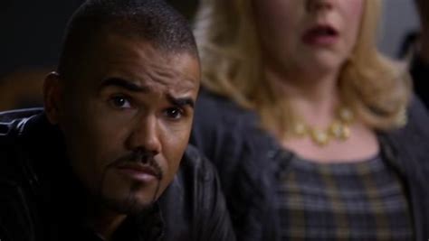 The bau travels to chicago to investigate an unsub who leaves red roses on each victim. Recap of "Criminal Minds" Season 6 Episode 18 | Recap Guide
