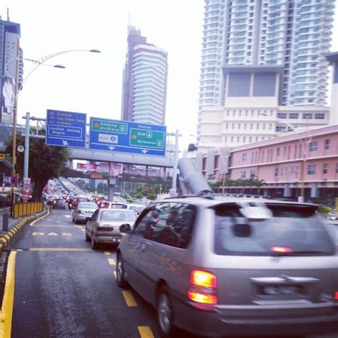 17.01.2013 · jalan tun razak dinamakan bagi memperingati perdana menteri malaysia pertama yang lahir di kedah. Jalan Tun Razak - Kampung Bahru - Kuala Lumpur, Kuala Lumpur