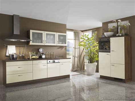 Pictures Of Kitchens Modern Two Tone Kitchen Cabinets Page 5