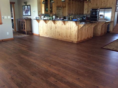 Coretec plus gives homeowners a stylish alternative to lvt or laminate flooring. COREtec vinyl plank Carolina Pine | Vinyl plank flooring ...