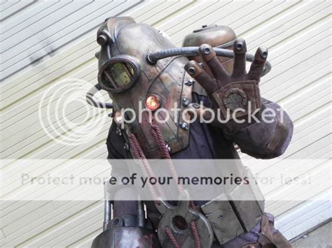 Bioshock 2 Subject Delta Costume Complete New Pics 22512 Page 4