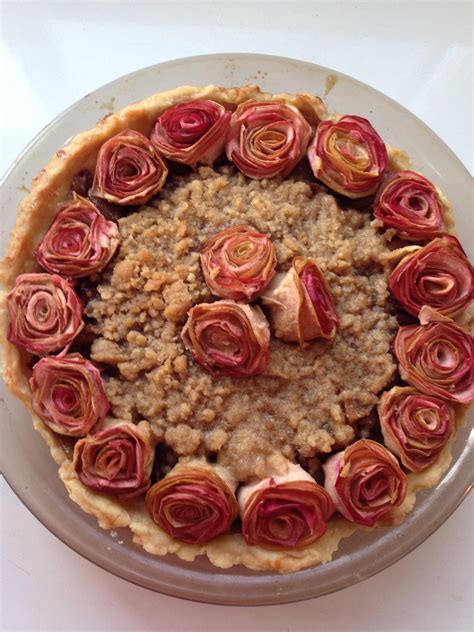 Apple Pie With Apple Roses And Crumb Topping Recipe For Those Who Asked Before Is In The
