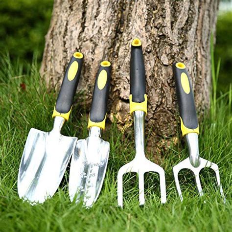 Sticky soil types like clay can get easily clogged between the claws, which reduces the weeder's effectiveness. 4Pcs Mini Plant Garden Hand Tools Set Rubber Handle Kids ...