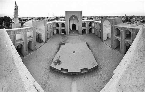 مسجد جامع ابرکوه ؛ مسجدی دو قبله‌ای با هزار سال عمر مجله پینورست