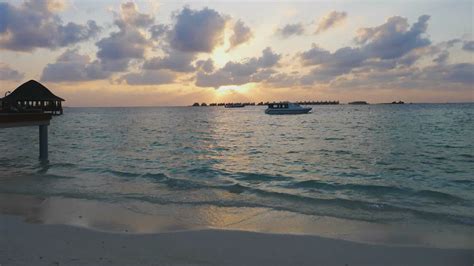sun aqua vilu reef maldives dhaalu atoll maldives sunrise sunset times