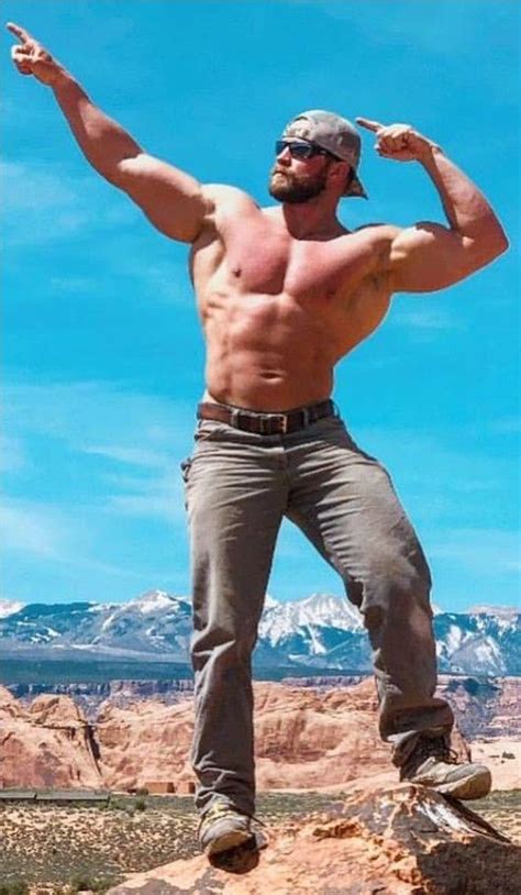 Hot Beards Big Guys Muscular Men Male Physique Bodybuilding Muscle Sexy Workouts Display