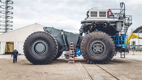 Liebherr T 264 Dump Truck The Riem Colossus Car Engine And Sport