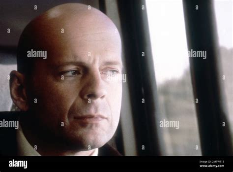 Bruce Willis 2000 Hi Res Stock Photography And Images Alamy