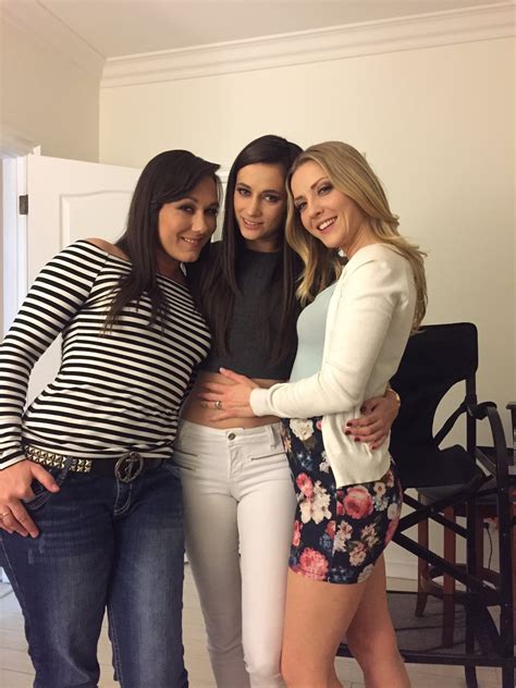 Tw Pornstars Georgia Jones Twitter On Set For Girlswaynetwork With 2 Gorgeous Ladies