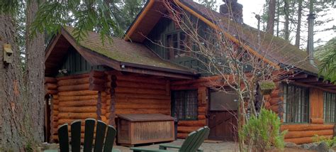 Assemble a kit made from identically milled logs or craft your own cabin from a unique selection of trees. A Hand-Hewn Log Cabin in the Foothills of Oregon's Mount ...
