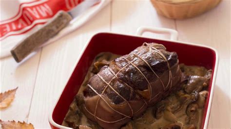 Recette Rôti de biche au vin blanc sauce forestière -