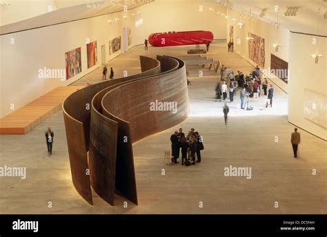 Serpiente De Richard Serra Galería De Peces Museo Guggenheim Bilbao