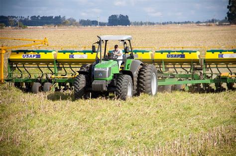 Agrale Ya Fabrica En El País Los Tractores De La Línea 6000 Maquinac