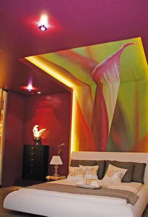 Vielleicht erwarten den träumenden viele, aufeinander folgende herausforderungen oder die aktuelle situation ist ein ständiges auf und ab. Traum-Schlafzimmer