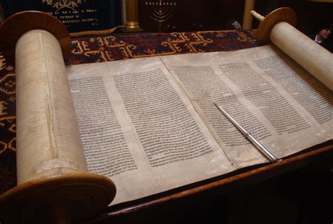 Ein Kamocha How To Hear Torah In The Modern Age My Jewish Learning