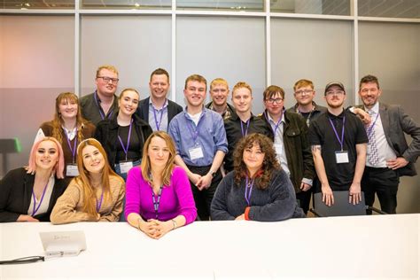 Top Tips For Journalism Students From Bbcs Laura Kuenssberg University Of Derby