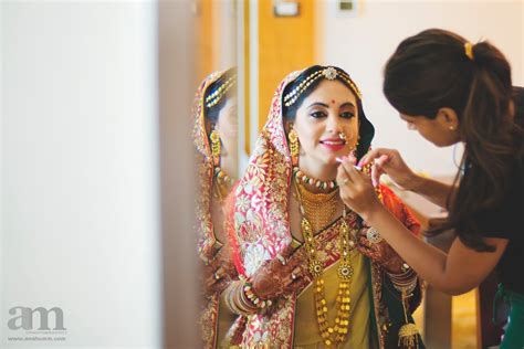 Top 10 Photos Every Indian Bride Must Have In Her Wedding Album