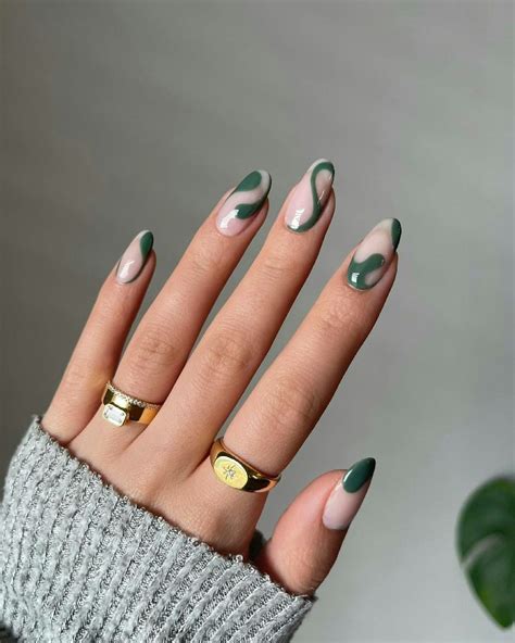 5 Fall 2021 Nail Trends Everyone Will Be Wearing