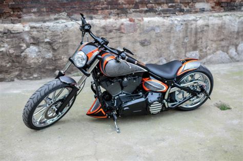 The largest value for the custom motorcycles, avg/#: 2013 Harley-Davidson FXSB Softail Breakout Full Custom