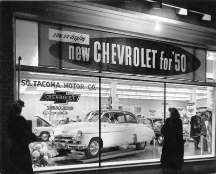 Mario's Tribute to 1950's Car Dealers - American Torque .com