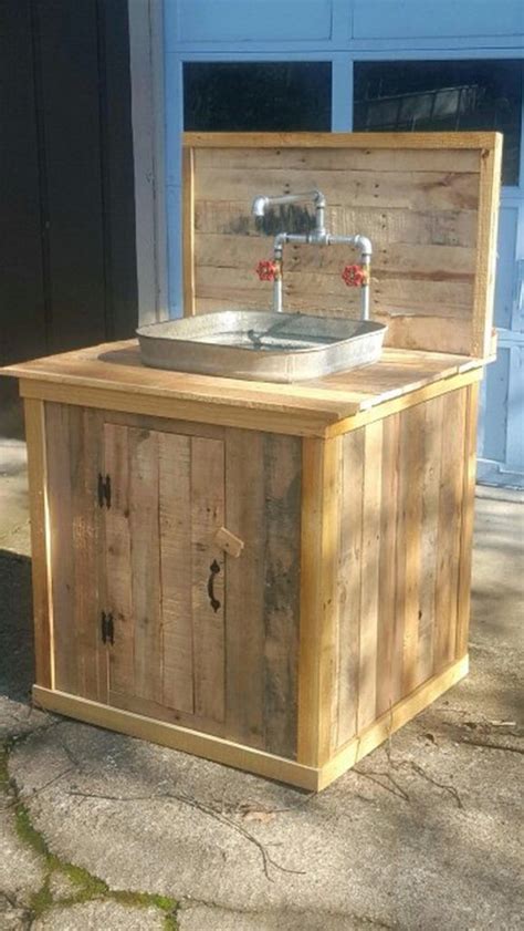 Build Your Own Unique Outdoor Sink With An Old Wooden Cable Spool