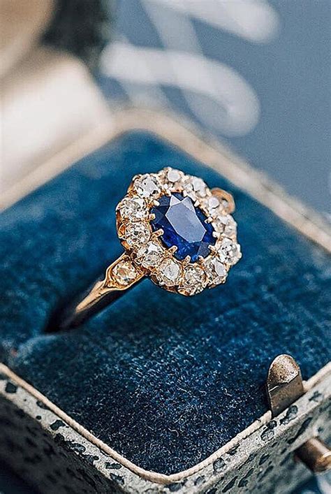 27 Best Vintage Engagement Rings For Romantic Look Oh So Perfect Proposal