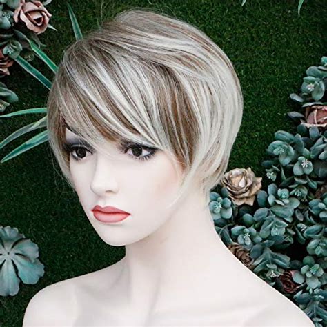 Queentas Pixie Short Blonde Wig With Bangs Dark Roots Synthetic Hair Wigs For White Women Brown