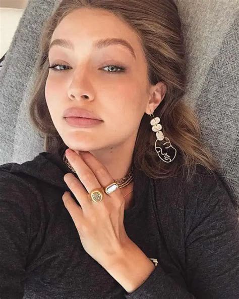 Gigi Hadid Biography Age Height Weight Boyfriend Net Worth And More