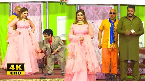 Mahnoor Out Of Control With Vicky Kodu New Punjabi Pakistani Stage