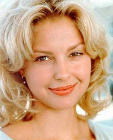 Attractive Hairstyles For Short Hair And Famous Ashley Judd Style My Own Hairstyles