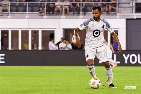 'minha vida em preto e branco': diego tardelli - Blog do Rafael Reis