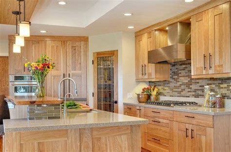 Hickory kitchen cabinets feature a smooth, prominent close grained pattern with heavy, flowing grains. 66 best Hickory cabinets and... images on Pinterest ...