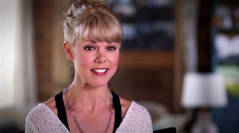 VIDEO Gracepoint Sarah Jane Potts Profiles Gemma Fisher
