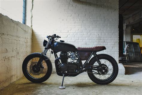Dustin kott of kott motorcycles near los angeles, california shows us his latest build in this video, a custom cafe racer based on a 1975 honda cb550. The Dark Art of Building a CB Cafe Racer | Cb550 cafe ...