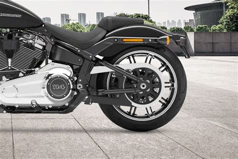 Gambar Harley Davidson Breakout 2024 Cek Warna Harley Davidson