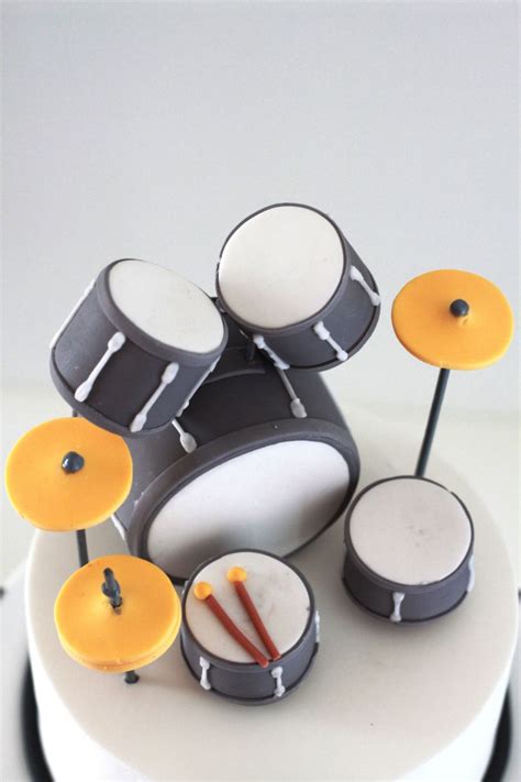 Drum Set Cake1 Fondant Toppers Fondant Cakes Cupcake Cakes Beautiful