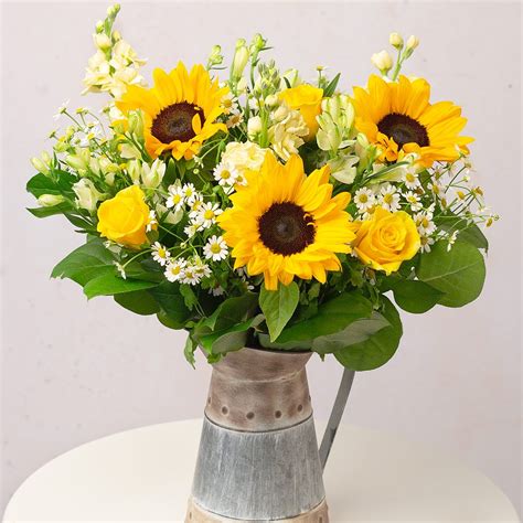Cheap flowers for all budgets. Summer Joy - Cheap Flowers by Post | Send Flowers Online