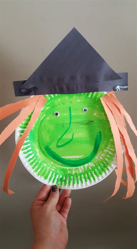 Sweet Silly Sara Paper Plate Witch Craft