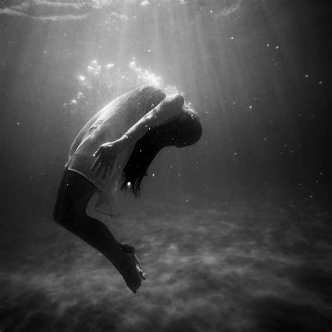 drowning 1080p 2k 4k hd wallpapers backgrounds free download rare gallery erofound