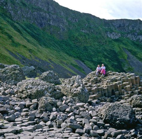 Die causeway coastal route in nordirland. Natur-Tourismus: Nordirland fühlt sich jetzt wachgeküsst ...
