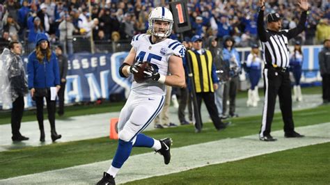 Andrew Luck Ties Nfl Record For Touchdown Recipients In A Season