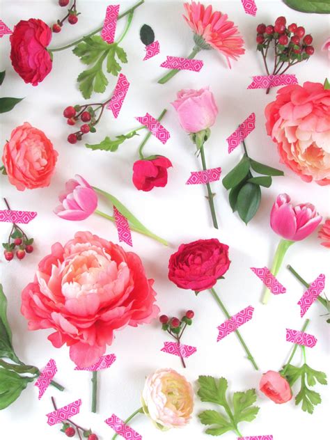 Top 10 metal floral wall decor sets of 2020 metal floral wall decor sets are a beautiful and trendy way to add life to drab wall spaces. Valentine's Day Flower Wall Art
