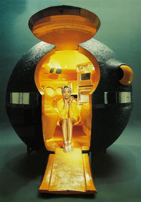 It has been luigi colani's idea to design a house showing minimum interior measurements and one goal of the cooperation between luigi colani and hanse haus is to show that it is possible to realize. Luigi Colani: Kugelküche (Colani-capsule), 1970. image ...