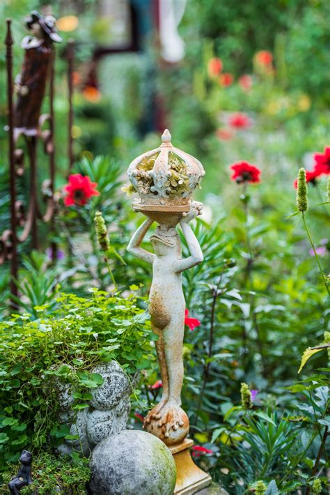 Eine hacke ist ein handwerkzeug, das insbesondere bei der bodenbearbeitung zur lockerung und zum lösen des bodens dient. Garten Picker | moijn | fotoblog