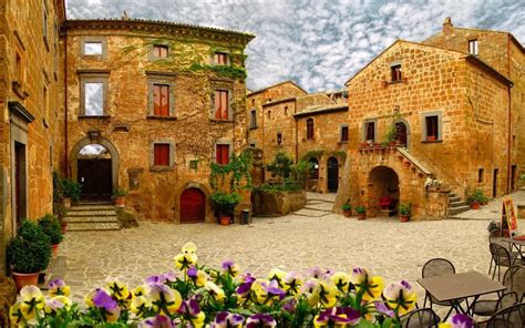 Civita Di Bagnoregio Ancient Dying Hill Town In Italy Lazy Penguins