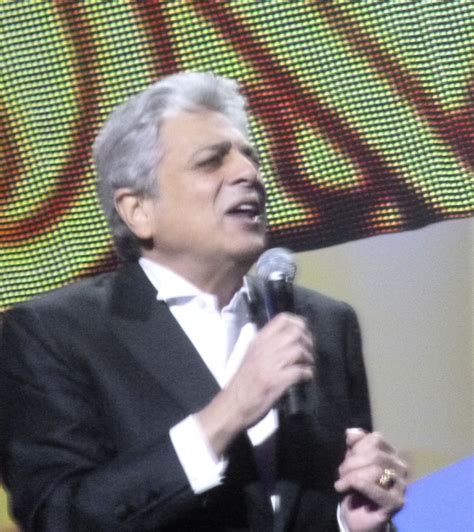 «requiem pour enrico macias», plastronne me olivier baratelli, avocat d'une ribambelle de banquiers islandais que le chanteur poursuivait pour escroquerie. Pin by Dessins De Nancy on enrico macias in 2020 | Scenes, Talk show, Music