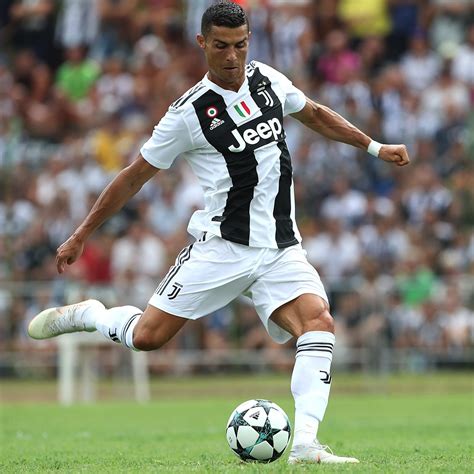 View the player profile of cristiano ronaldo (juventus) on flashscore.com. Cristiano Ronaldo Scores On Juventus Debut - Soccer ...