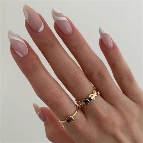 oval acrylic nails